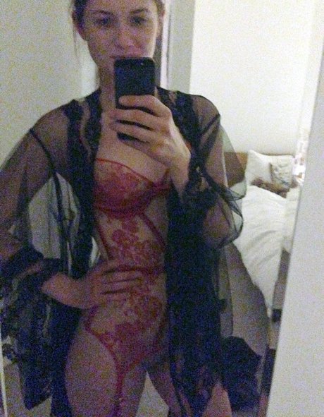 Bonnie Wright pornostar heiße archiv