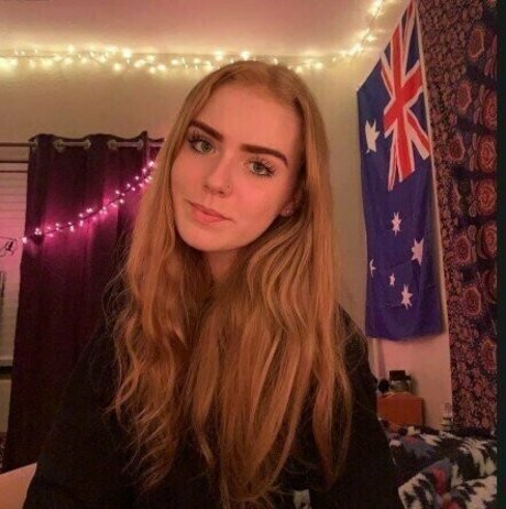 dünne blonde onlyfans hübsche nette bilder