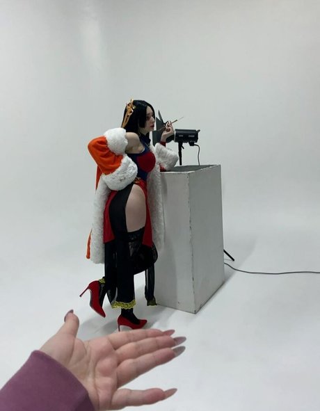 mia green tea nackt akt galerien