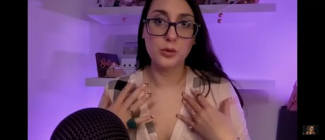 ASMR Alysaa porno hübsche galerie