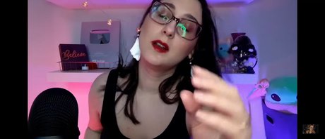 ASMR Alysaa erotische fotos