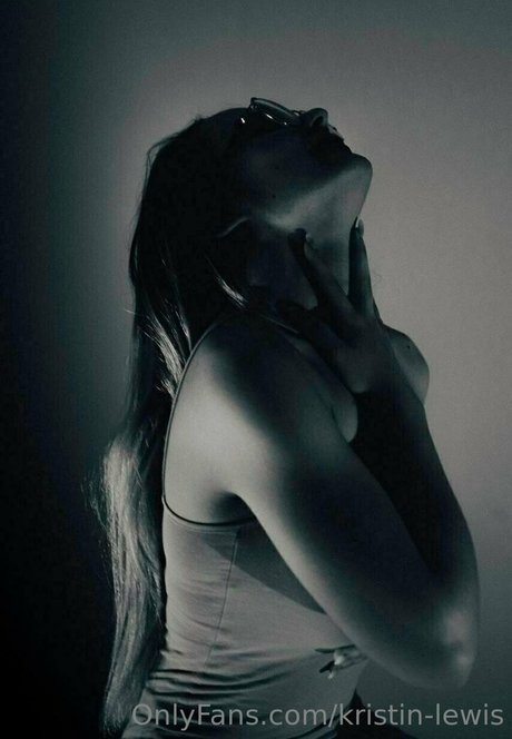 kristin lewis model heiße galerie