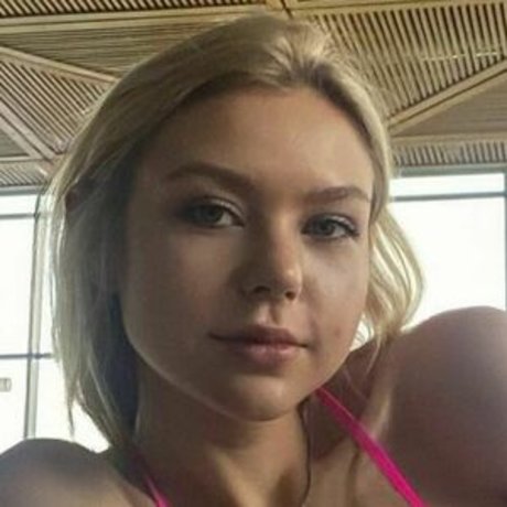 Molchan Anastasiya beste porno galerie