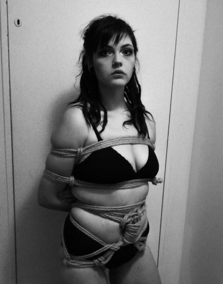 schwarze dessous onlyfans beste kostenlose galerien