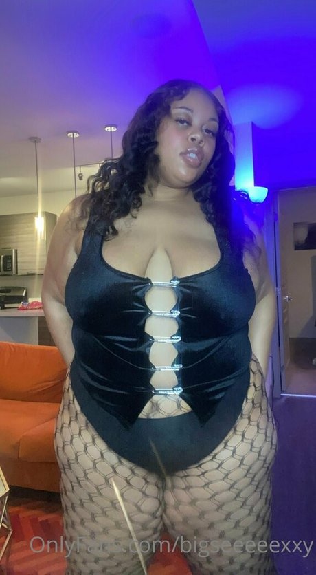 sexy blonde onlyfans exklusive pornografische galerie