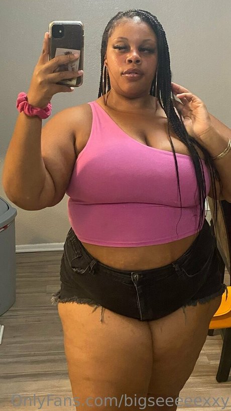 zierliche asiatische onlyfans kostenlose akt fotos