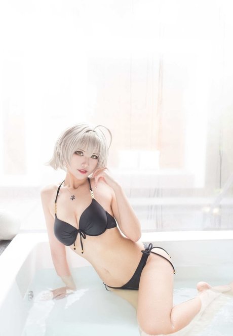 flachbrüstige onlyfans nacktheit pornographische bild