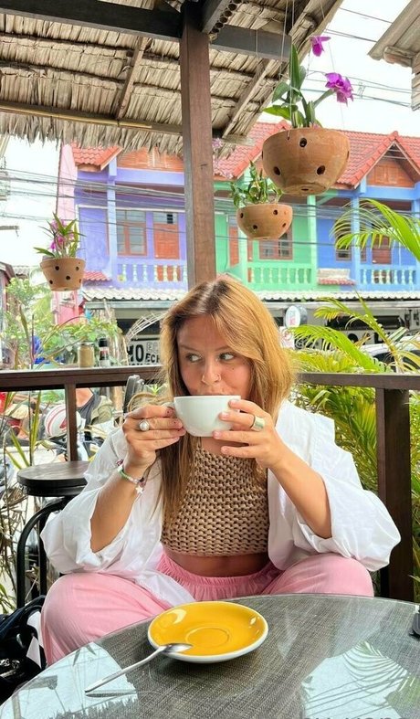 schöne latina-onlyfans kunst sexy galerie