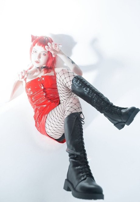 itsadeathwish schauspielerin erwachsene archiv