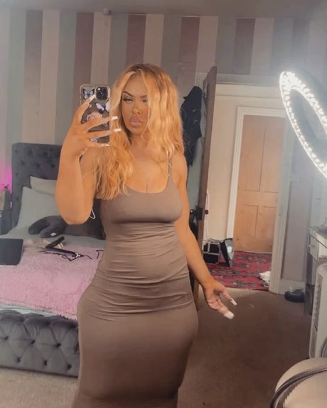 Esmee Dream exklusive perfekte bilder