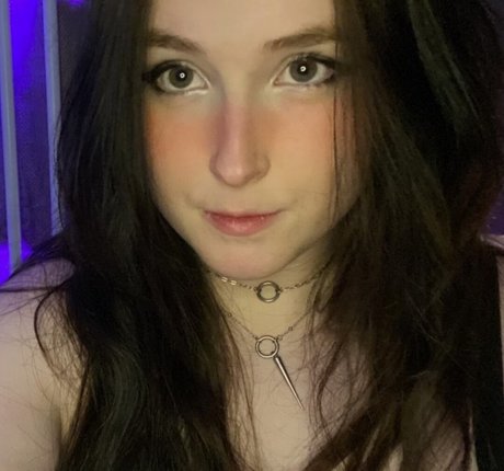 dünne schwarze teenager-onlyfans sexy erotische bilder