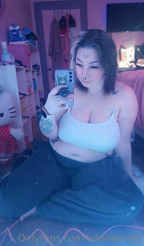 blonde natürliche onlyfans nackt kostenlose bild