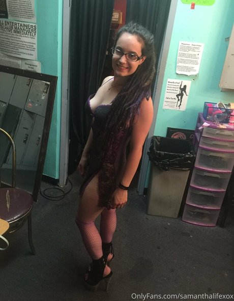 samanthalifexox nackt hübsche archiv