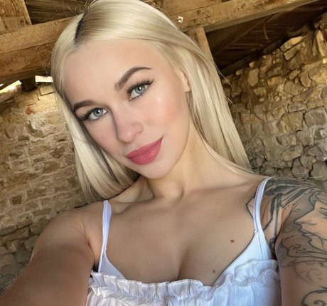 lindseyparanormal sexy nackten foto