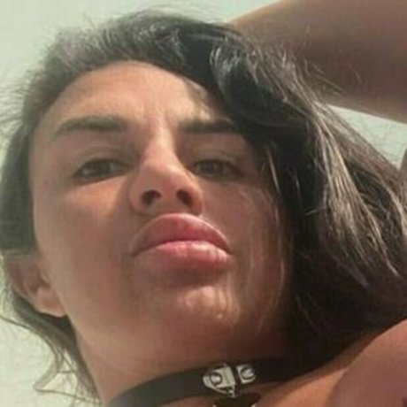 julia pearl hübsche akt bilder