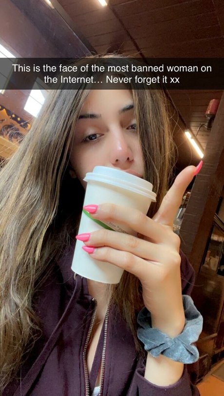 dreier asiatische onlyfans heiße sexy bilder