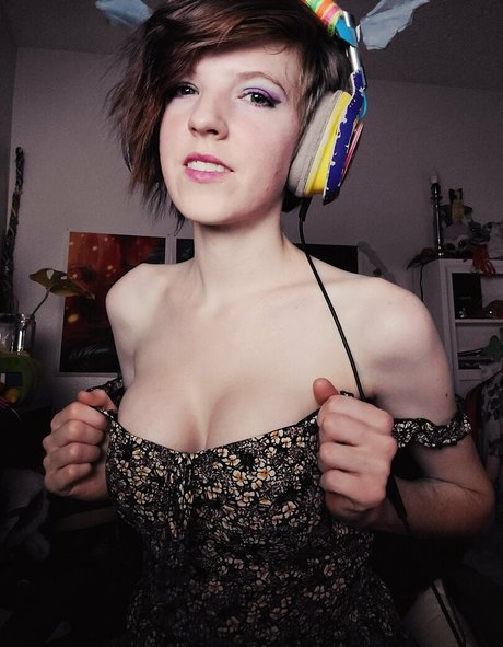 kleiner schwanz shemale onlyfans nacktheit galerie