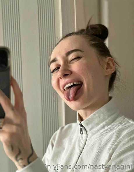 nastyanagini top perfekte galerien