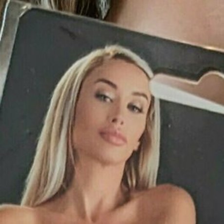 domina facesitting onlyfans freie nackte bild