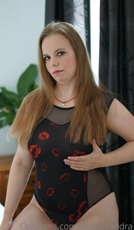 deadssandra model pornografische foto