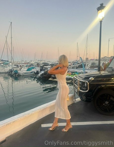 große titten college onlyfans top akt bilder