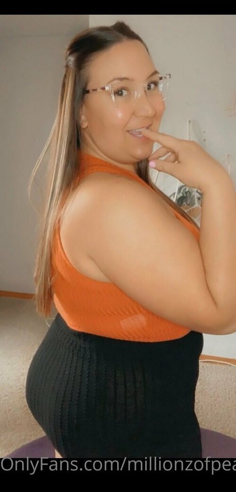 millionzofpeaches pornostar sexy galerien