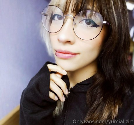 yumializirt pornostar heiße bilder