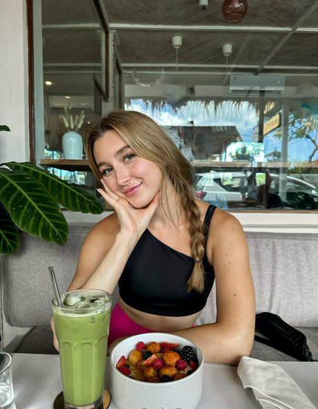 milf-model onlyfans sexy erotische fotos