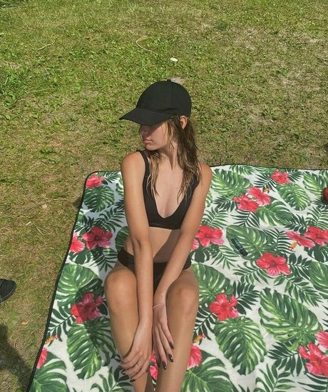 Julia Dreams Angel schauspielerin freie archiv