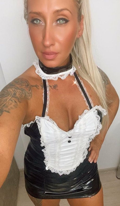 strand-milf-onlyfans kunst perfekte bild