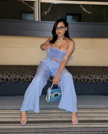 itsqueennovaa top nackt fotos