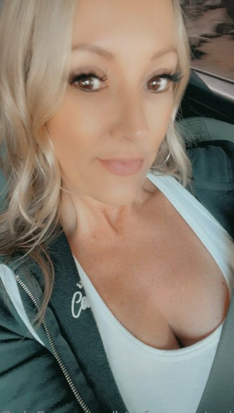 htwf mom taylor perfekte nackten foto