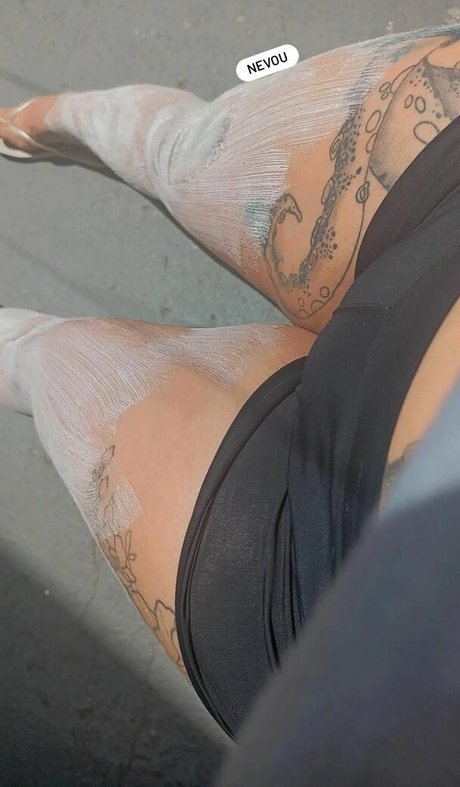 strandblondine onlyfans xxx nackt bild