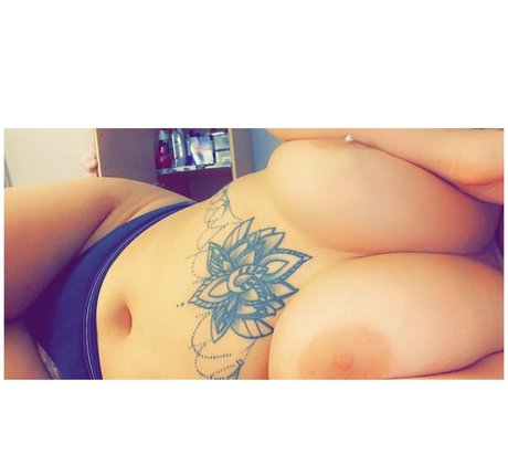 zierliche asiatische onlyfans hd pornographische bilder