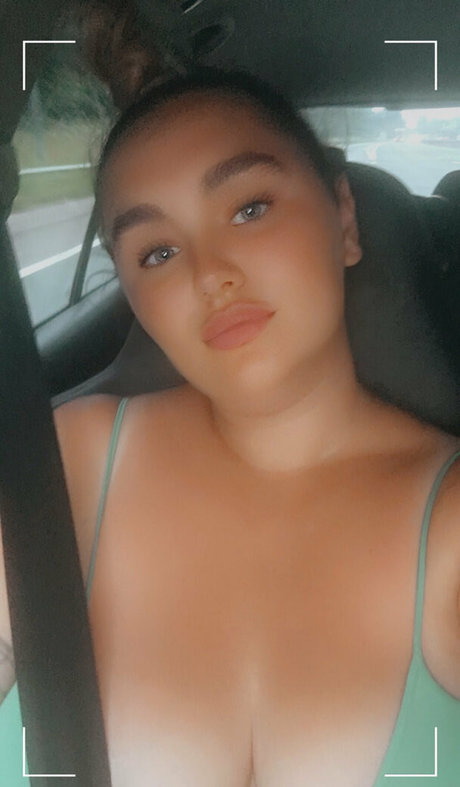 flache onlyfans kunst hübsche fotos