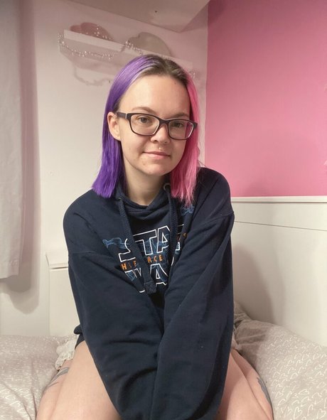 dünnes model onlyfans xxx nackt foto