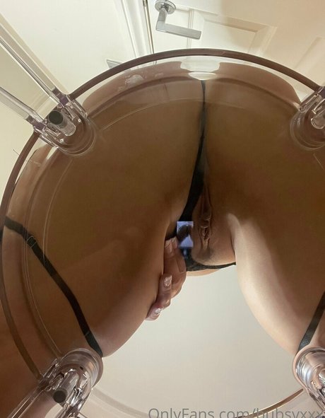 bubsyxxx nacktheit pornografische bilder