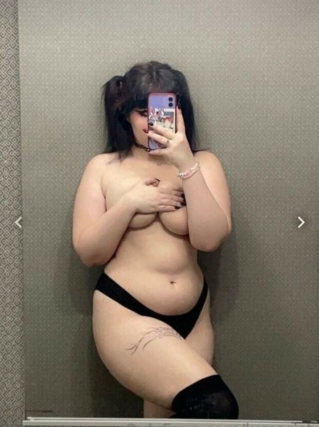 okay kylie nackt nette foto