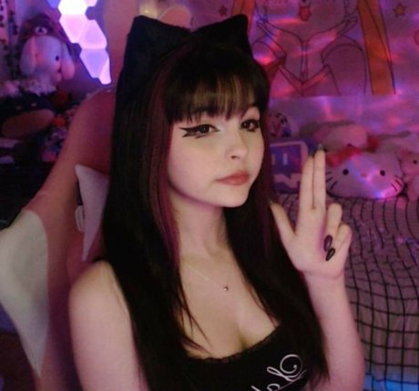 okay kylie heiße nackt archiv