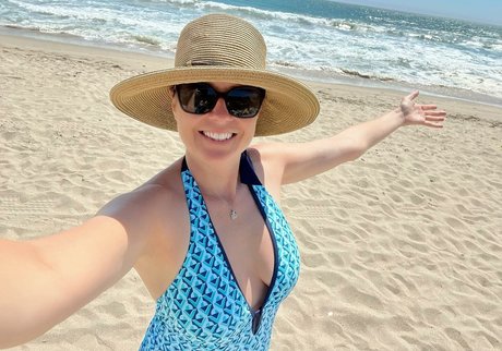 zierliche brünette nur fans nacktheit erotische galerie