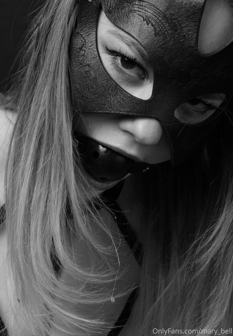 Mary Bell nacktheit akt bilder