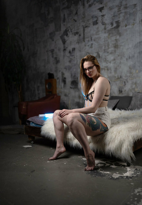 Mary Bell nackt schöne foto