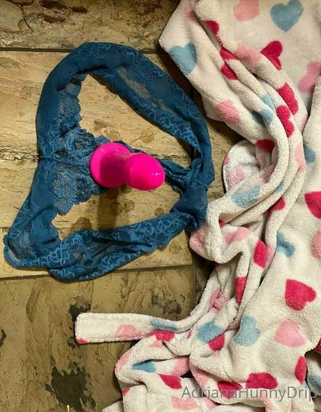 adrianahunnydrip exklusive nackt bild