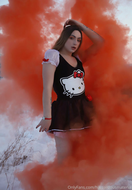 hazzardousmaterial freie nackt fotos