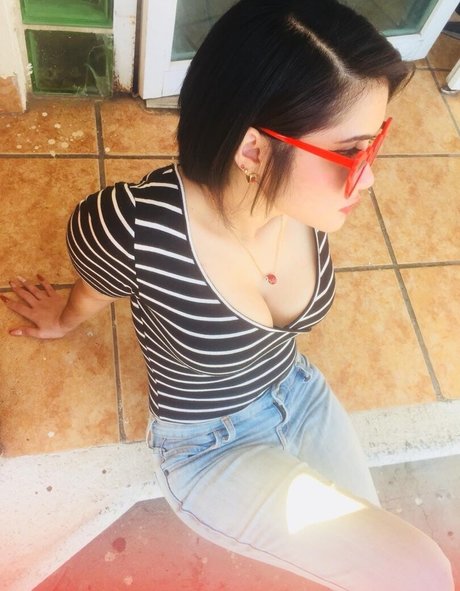 große natürliche titten nur fans xxx kostenlose foto