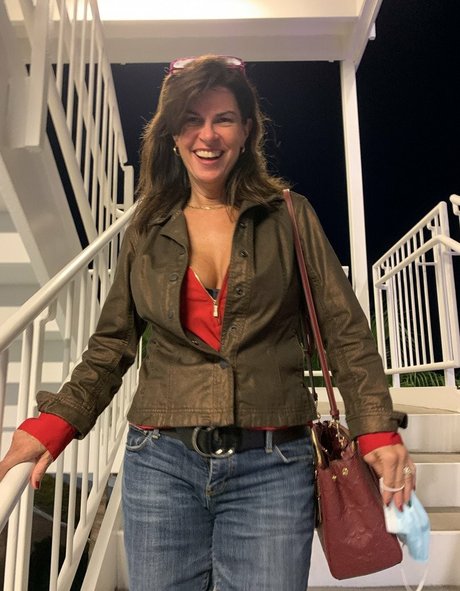 Mary Burke hübsche pornostar galerien