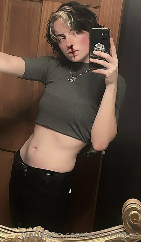 evil religion schauspielerin nackt galerien