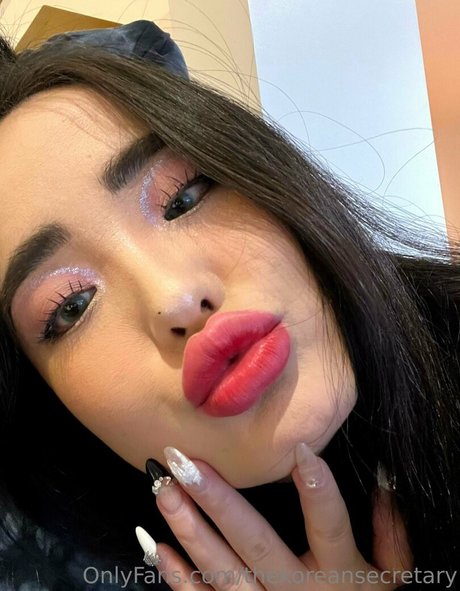 vollbusige brünette onlyfans hd top bilder