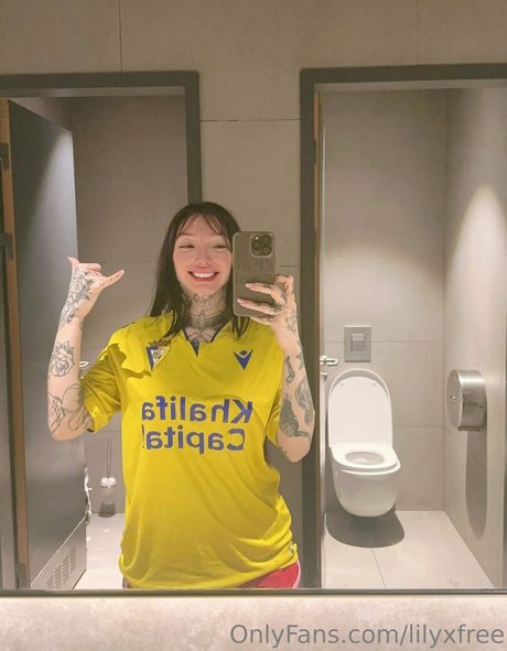 kleiner schwanz shemale onlyfans schöne kunst fotos