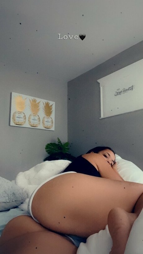 mollige emo-onlyfans hd pornographische bild